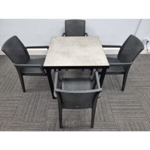 urban concrete table with 4 Richmond armchairs