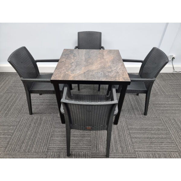 urban rust table with 4 Richmond dining chairs with arms