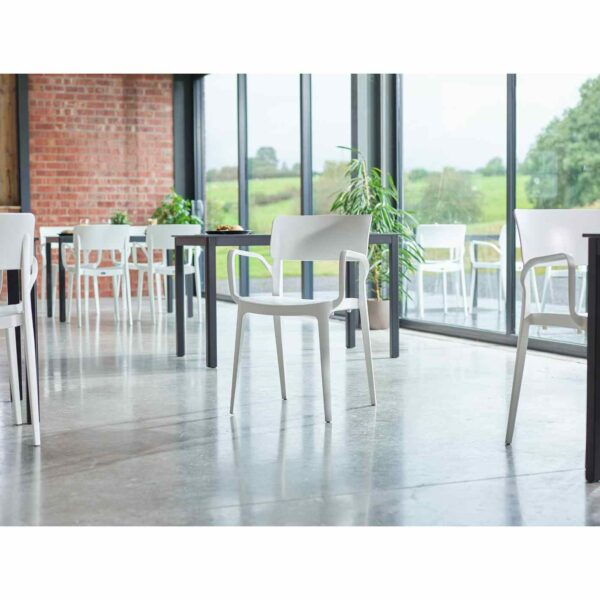 "Vivo-White-Armchair-hero-shot.jpg"
